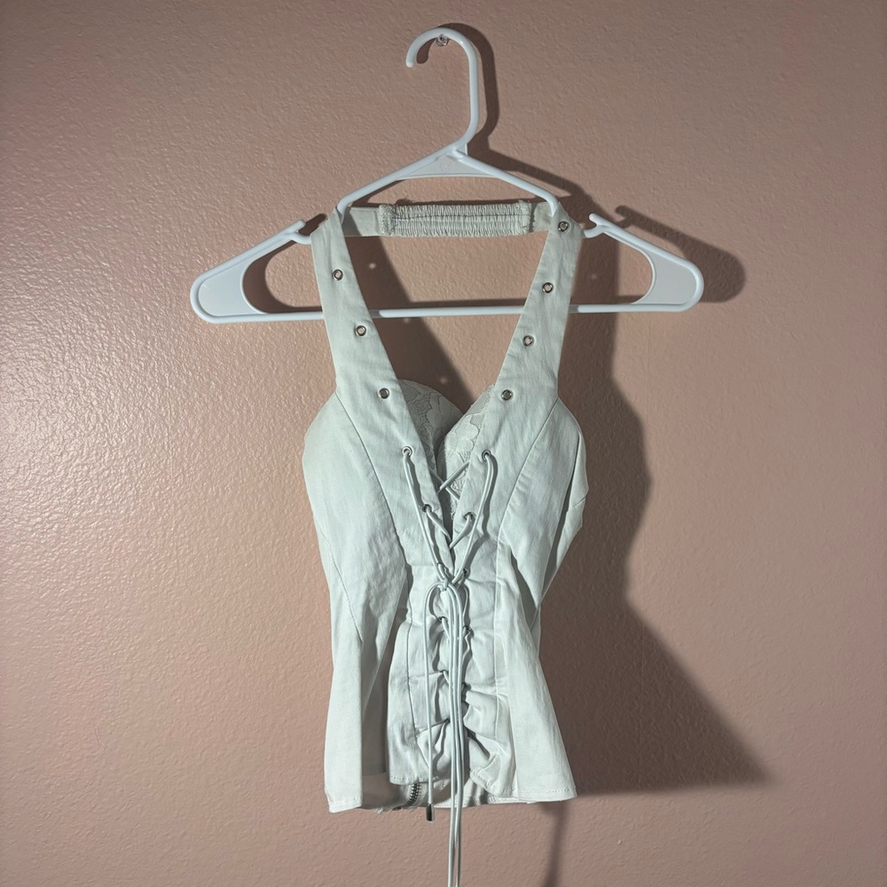 Oh Yes white zip up corset